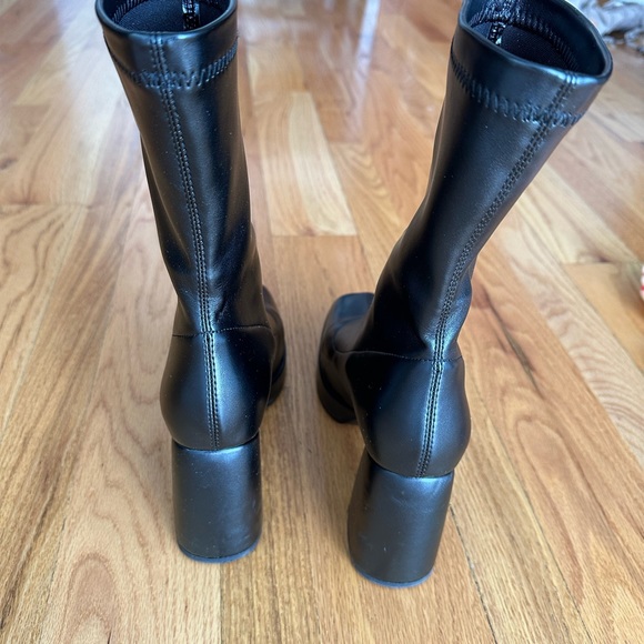 SOLD ASOS design Evelyn High-Heeled Platform Boots - Picture 6 of 10